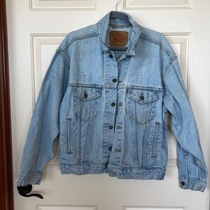 VINTAGE LEVI HEAVY DENIM JACKET